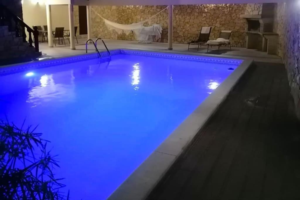 Private Pool & House - Serenity Villa Ancião Dış mekan fotoğraf